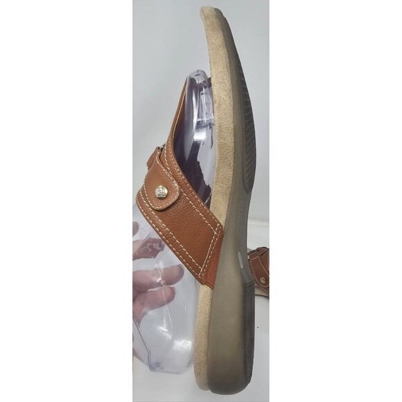 St John's Bay Women's Zion T-Strap Casual Sandal Size 12M Brown Faux Leather - Picture 5 of 11